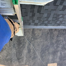 Colonial-House-Washing-and-Concrete-Cleaning-in-Carpentersville-Illinois 3